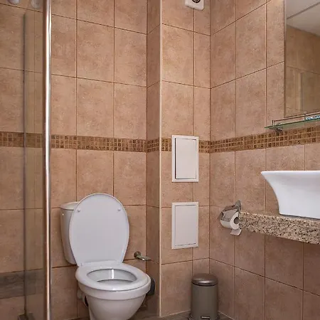 Toro Negro Szálloda 3*