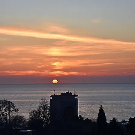 Toro Negro Szálloda 3*